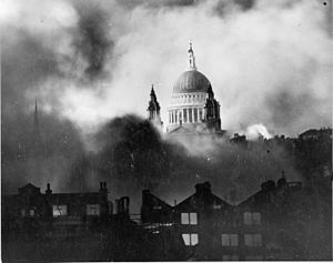 Air_Raid_Damage_in_Britain_during_the_Second_World_War_HU36220A